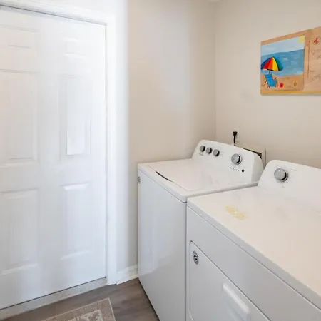 Serene 3-Bedroom Haven Near Sanibel Beach! Cape Coral Exterior photo