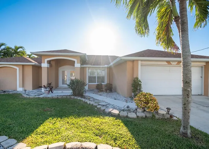 Serene 3-Bedroom Haven Near Sanibel Beach!